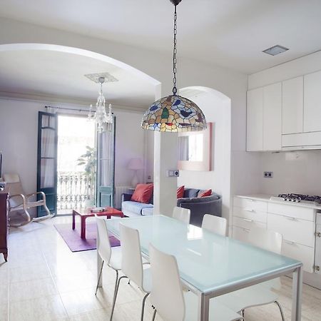 Aparteasy - Authentic Family Apartment Barcelona Eksteriør billede